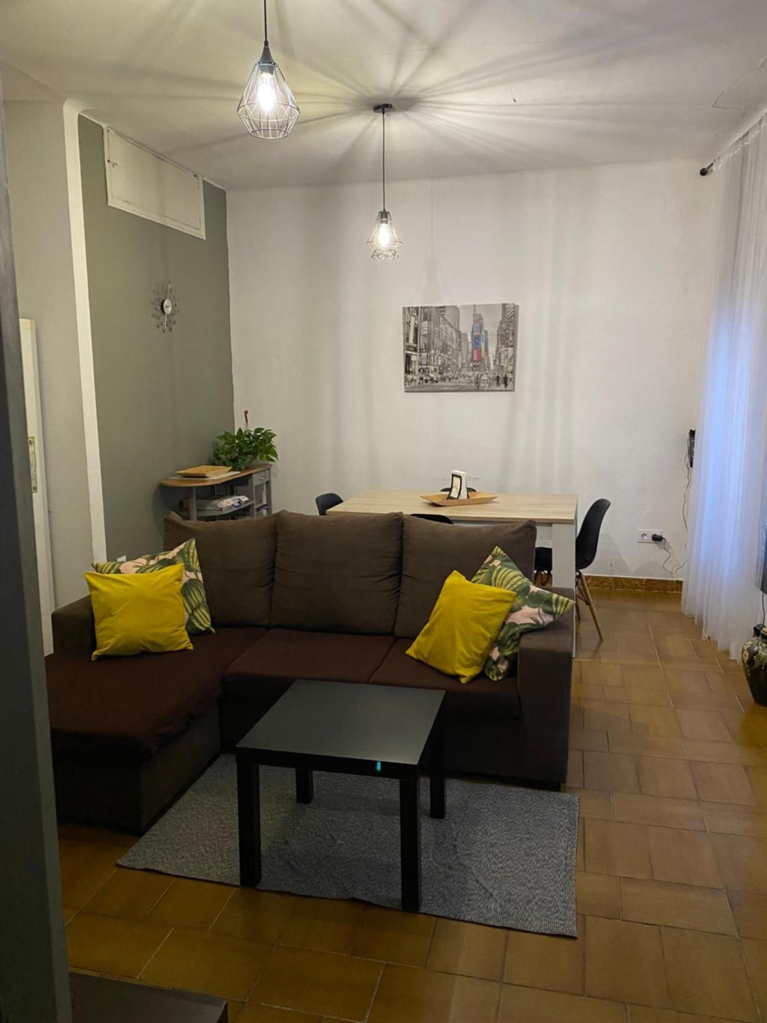 Apartamento Felicitat Figueres  Kültér fotó