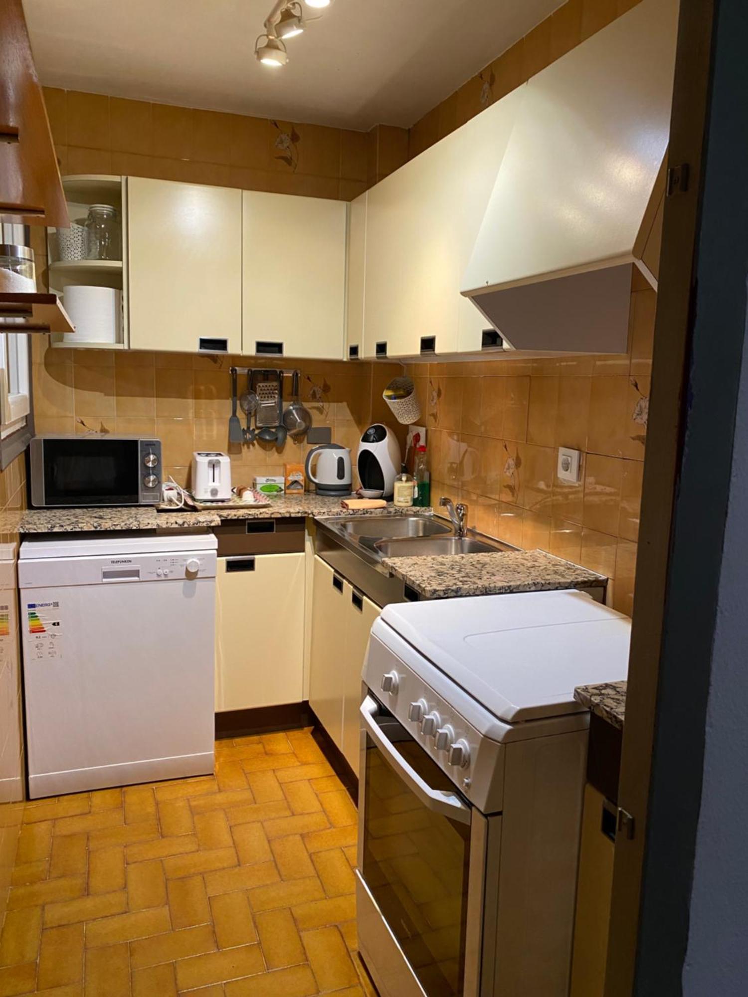 Apartamento Felicitat Figueres  Kültér fotó